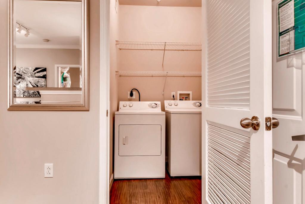 Bluebird Suites In Downtown プロビデンス エクステリア 写真