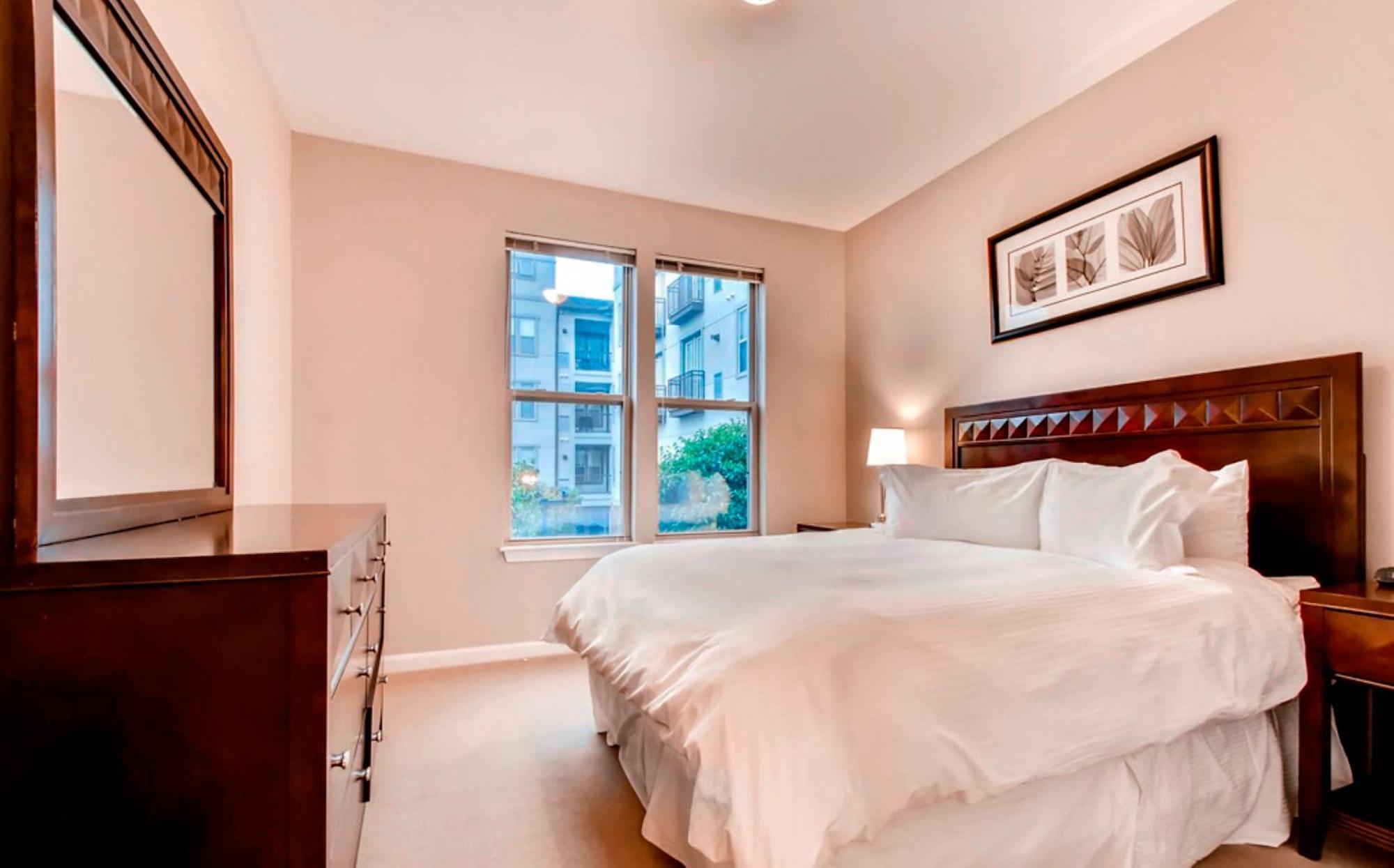Bluebird Suites In Downtown プロビデンス エクステリア 写真